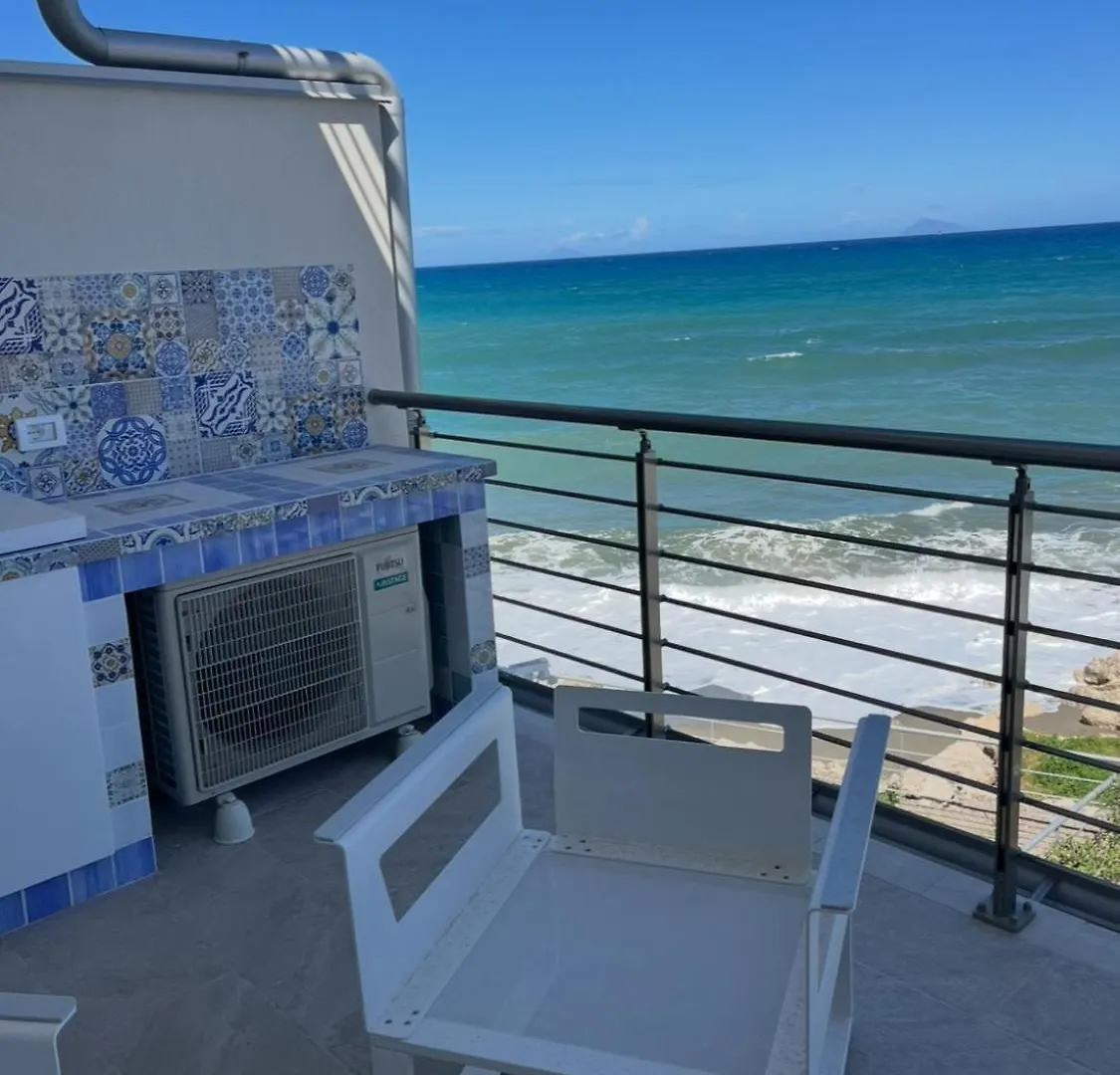 Casa Vacanza Paradiso Sul Mare A ברולו